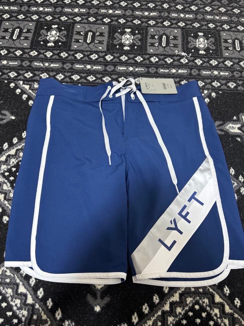 【完売品】LYFT ステージショーツ　ネイビー　Lサイズ
