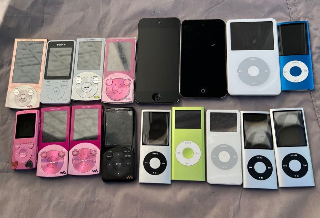 Apple iPod 9点 / SONY WALKMAN 8点　全17点まとめ売