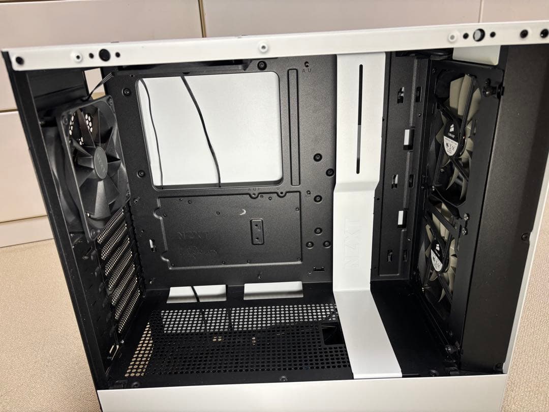 nzxt pcケース　H510 white/black