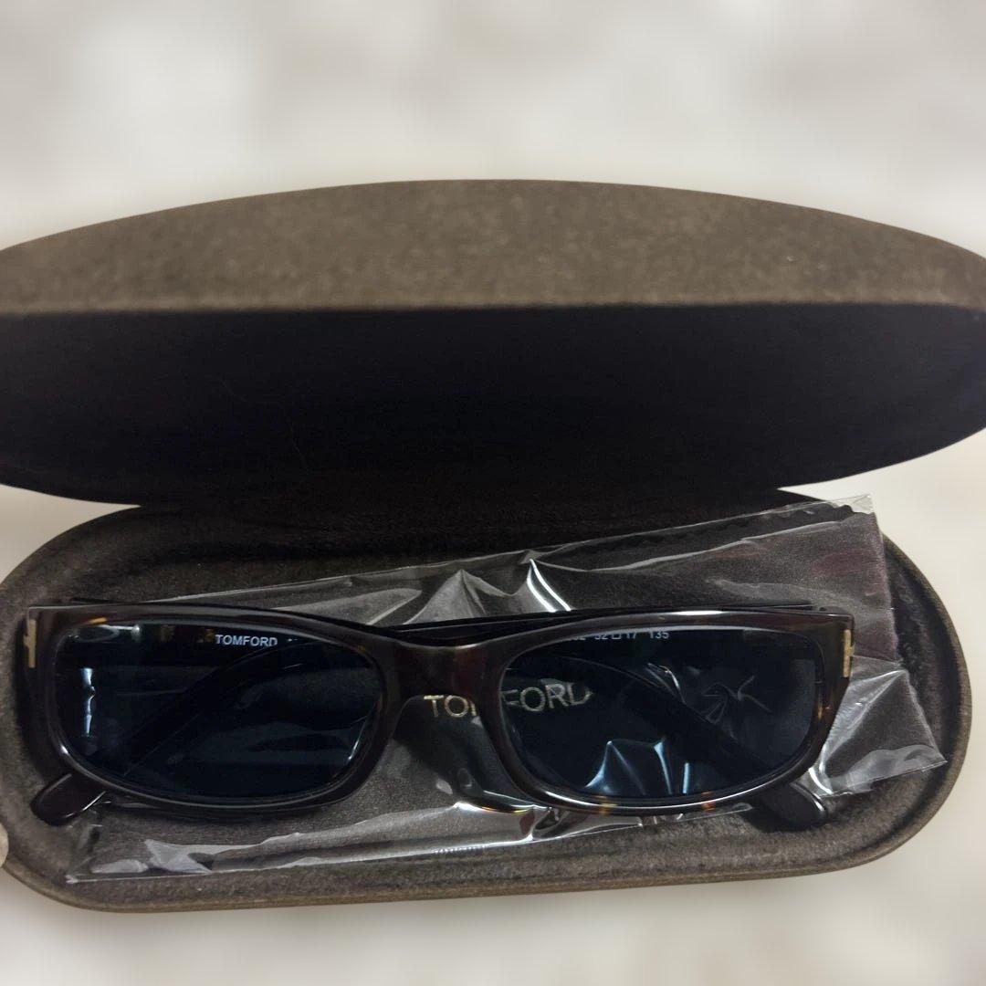 TOM FORD TF5661 サングラス ブラック