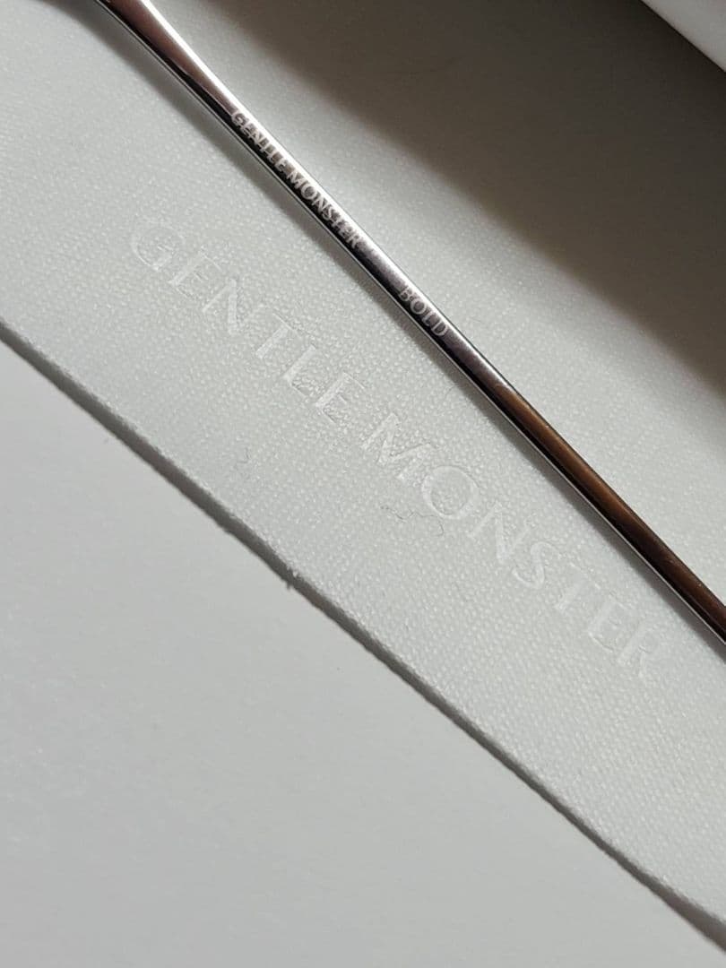 ◆GENTLE MONSTER◆サングラス　BOLD Ego　ケース付き