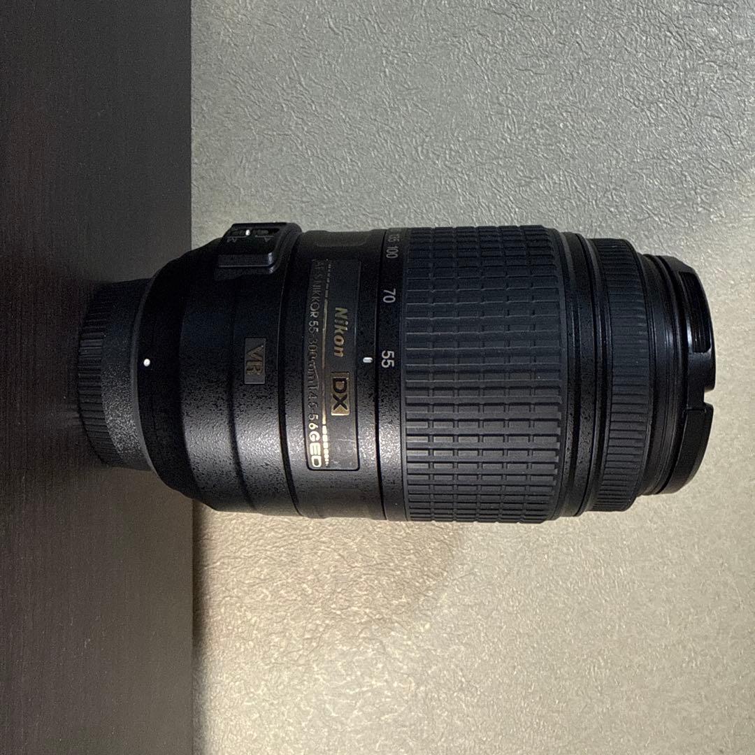 A F-S Nikon DX 55-300mm f4.5-5.6G VRレンズ