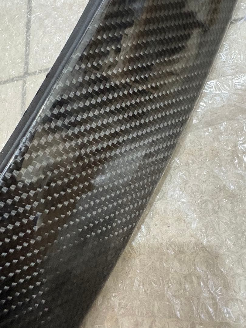 送料込　美品　カイエン958 リアゲートスポイラーカーボン