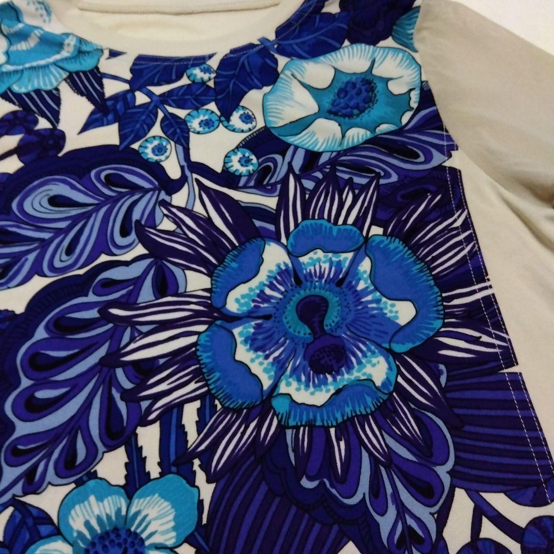 トクコの鮮やか花柄チュニック