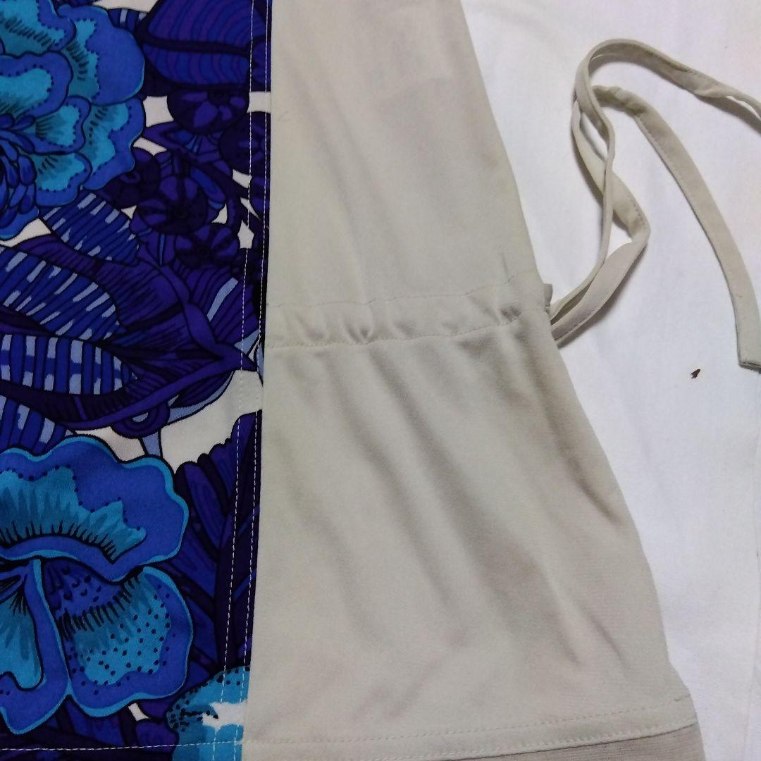 トクコの鮮やか花柄チュニック