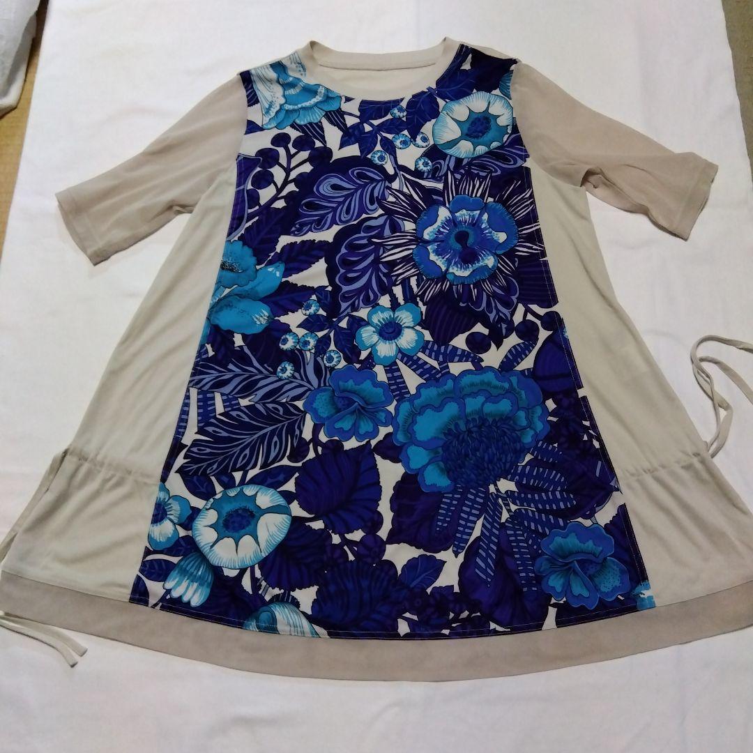 トクコの鮮やか花柄チュニック