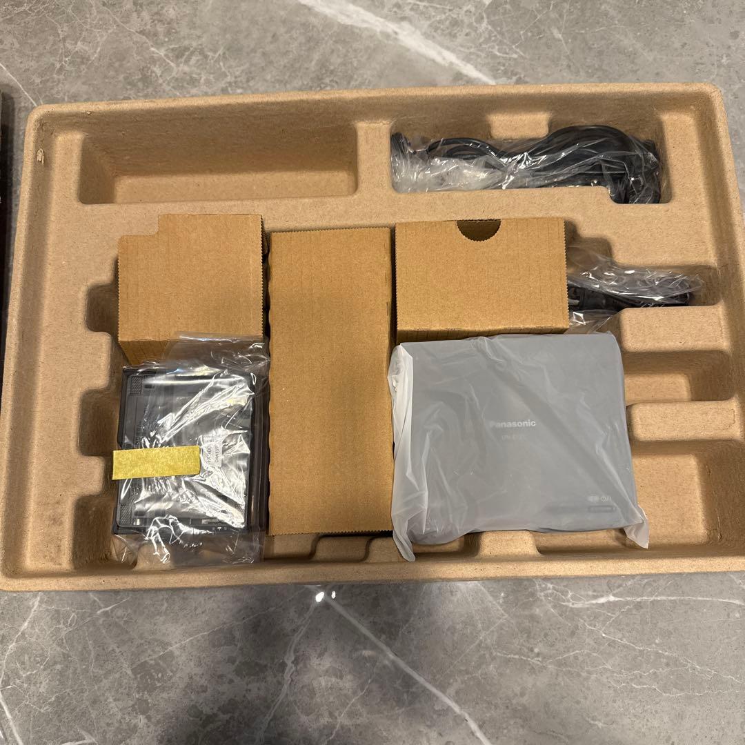 Panasonic プライベートビエラ 15V型 UN-15L12H