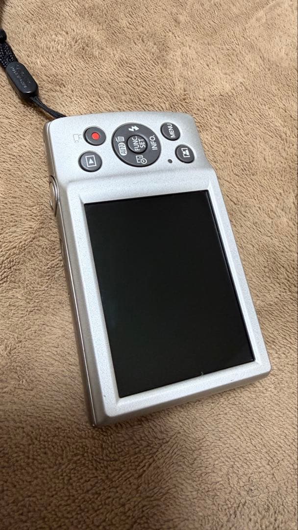 【動作確認済】 中古良品Canon IXY200 キャノン デジタルカメラ