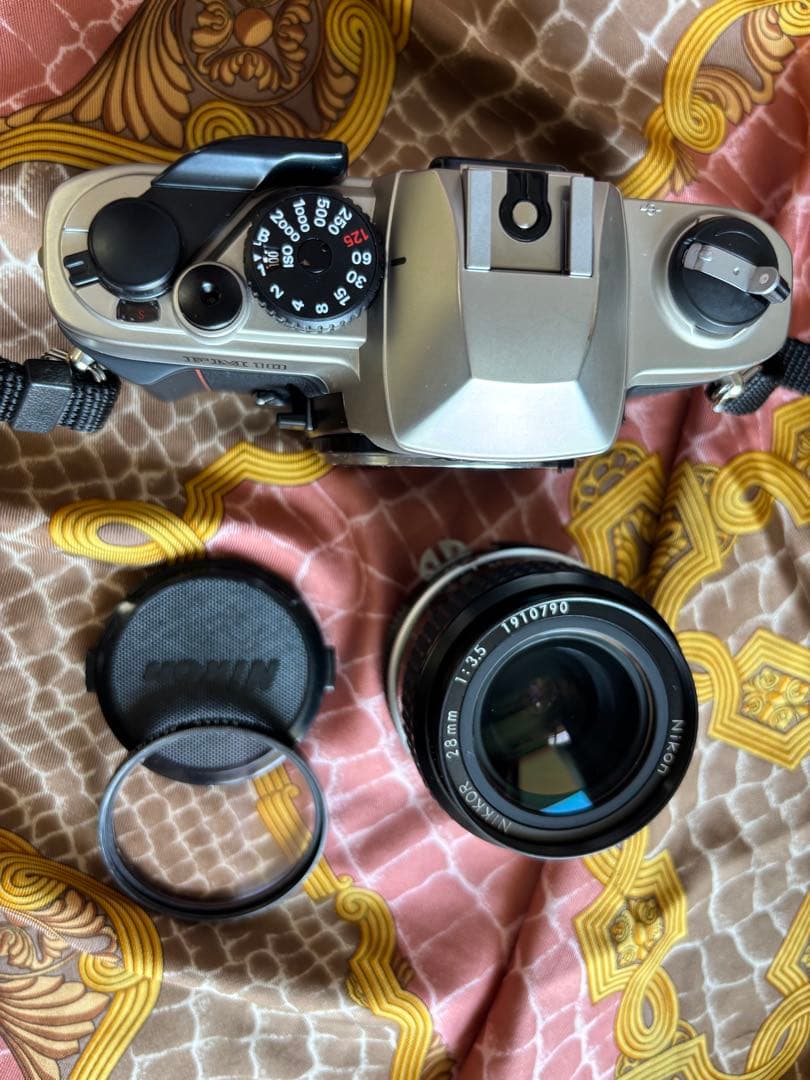 Nikon FM10カメラ Ai28mmレンズ付美品完動