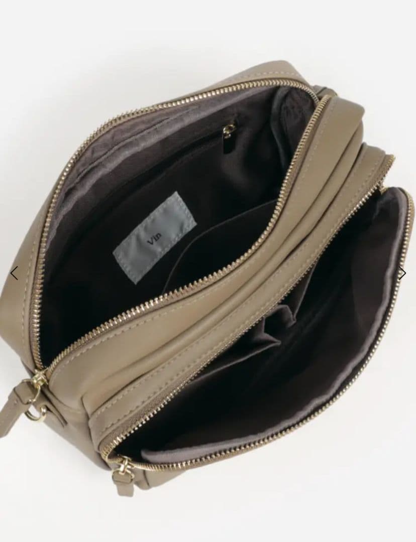 Vin　メッセージプリントスクエアショルダーバッグ