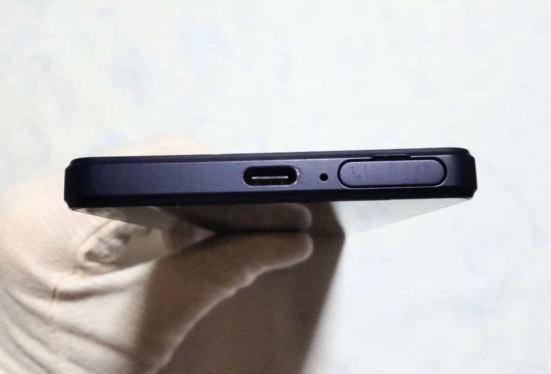 【美品】SONY Xperia 1 IV docomo 256GB パープル