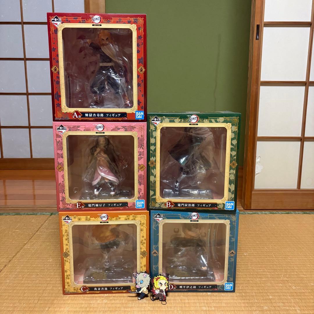 鬼滅の刃 無限列車編 フィギュア　5点　まとめ売り　ラバーストラップ　おまけ付き