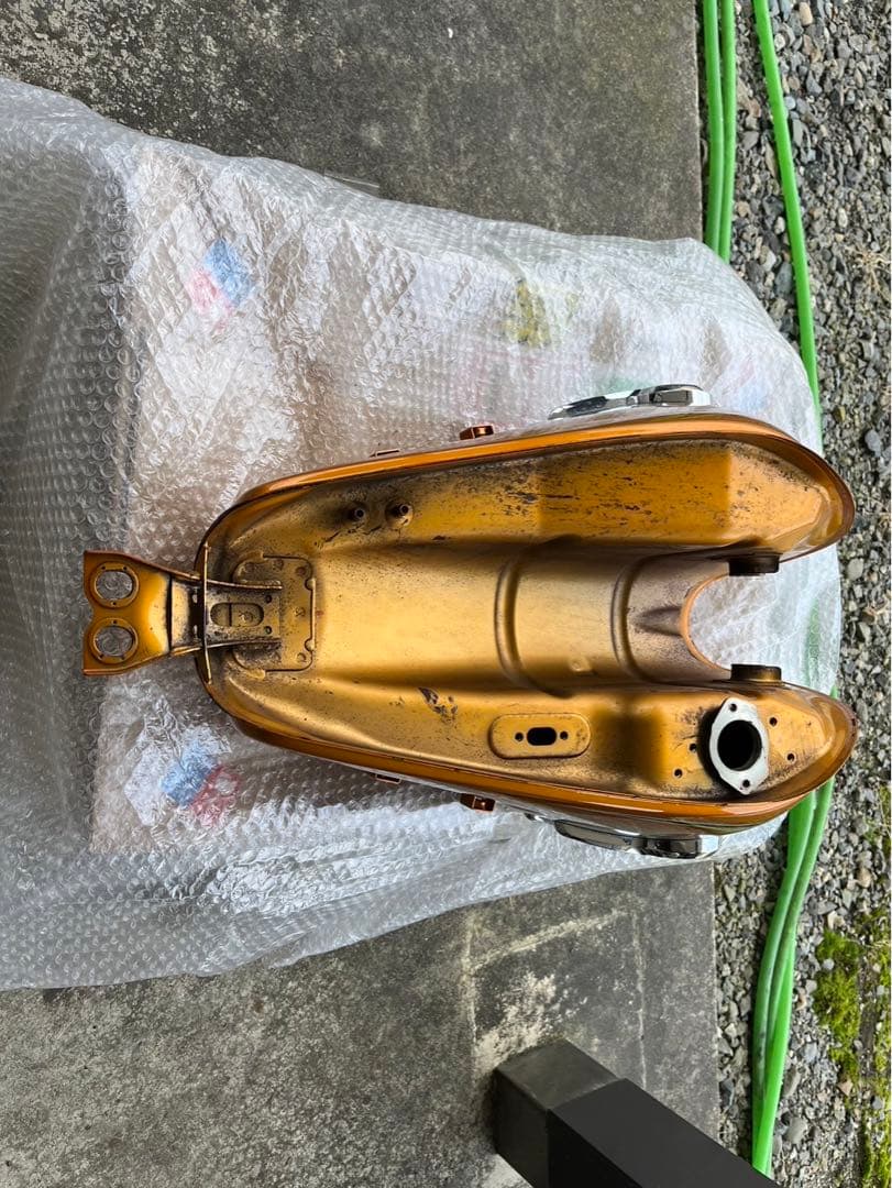 w800 タンク　サイドカバー　ヘッドライトセット