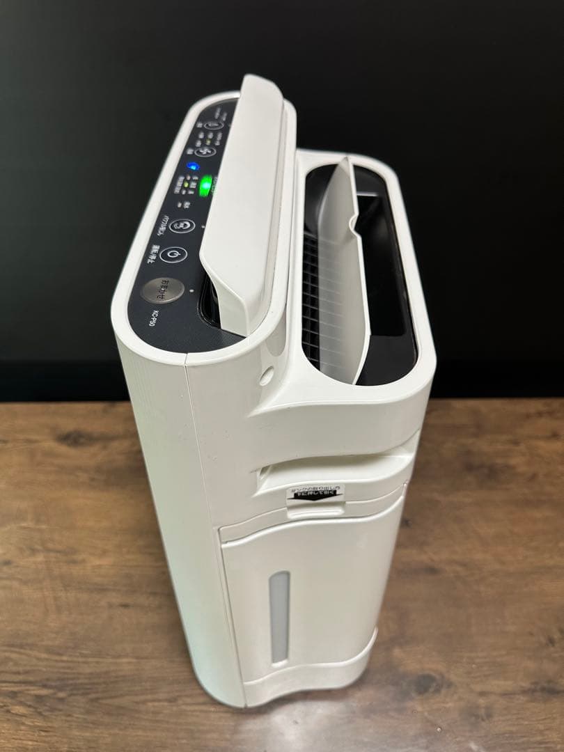 たむたろう SHARP 空気清浄機 KC-P50-W プラズマクラスター