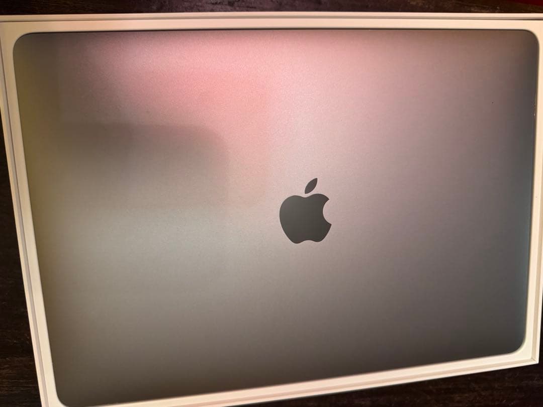 美品 アップルMacBook Pro 13インチ 512GB タッチバー