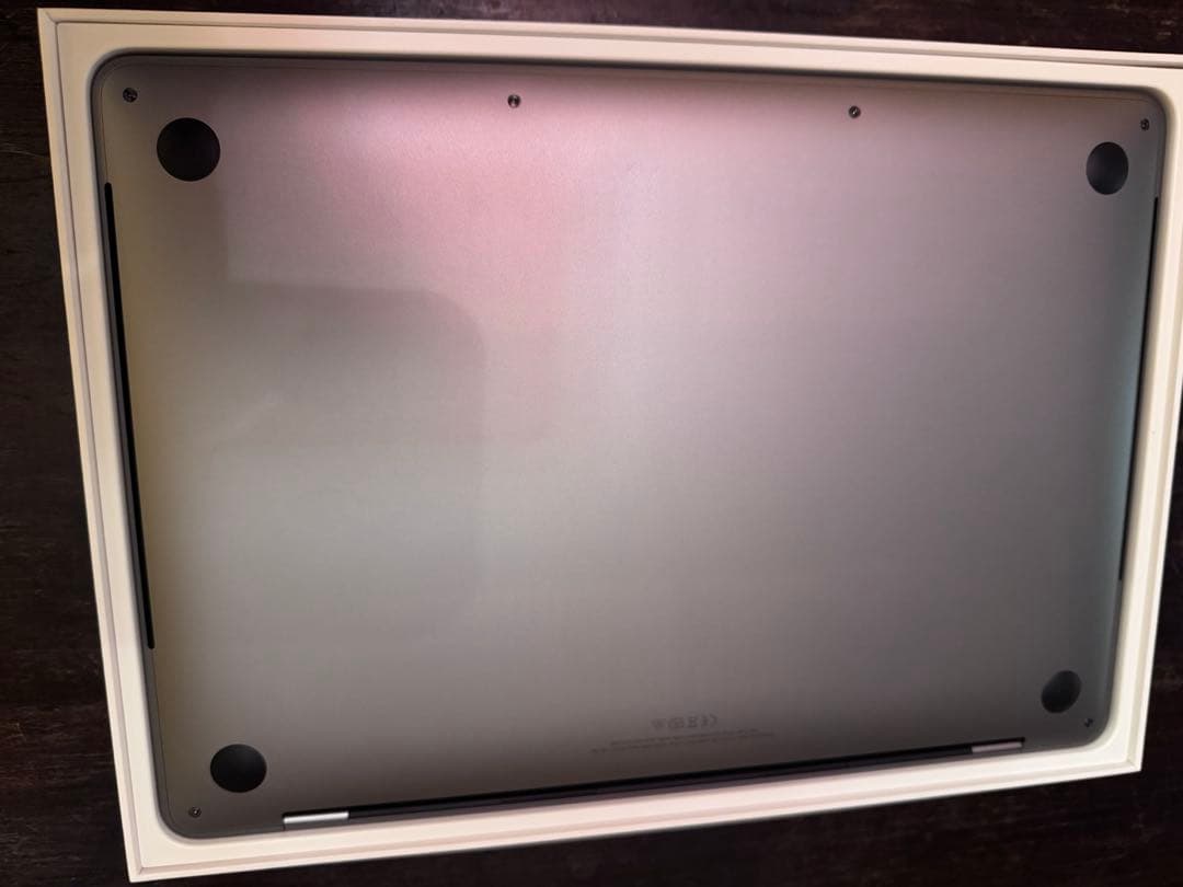 美品 アップルMacBook Pro 13インチ 512GB タッチバー