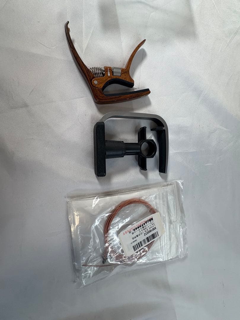 ヤマハ　アコギ　FG-201B 弦付き