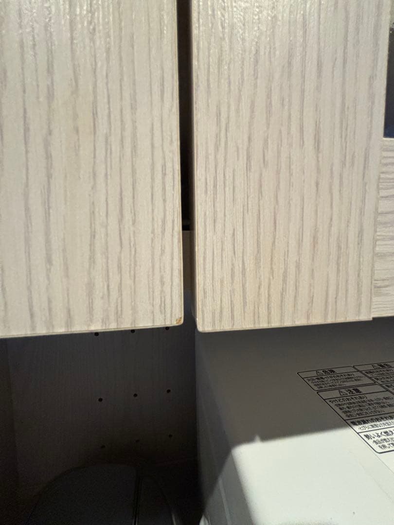 【6/30廃棄予定 値下げしました】lowya 食器棚 ガラス扉付き