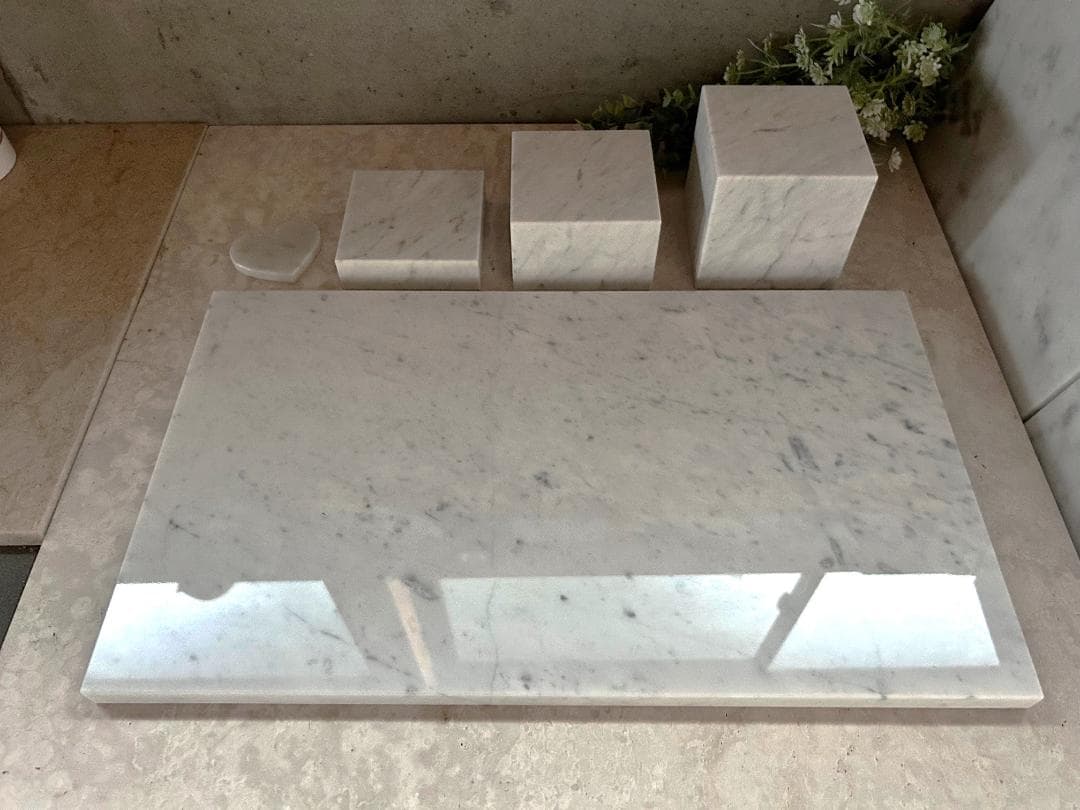 天然白大理石ブロック・プレート●5点セット●アクセサリー　ディスプレイ●送料無料