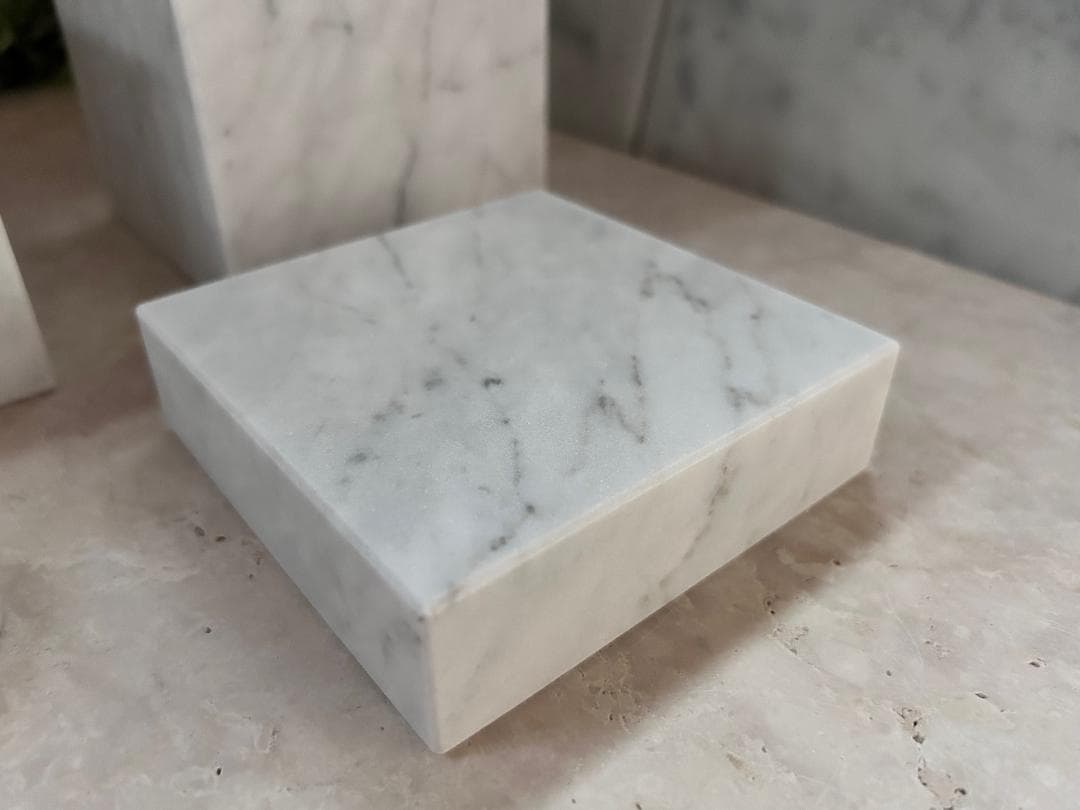 天然白大理石ブロック・プレート●5点セット●アクセサリー　ディスプレイ●送料無料