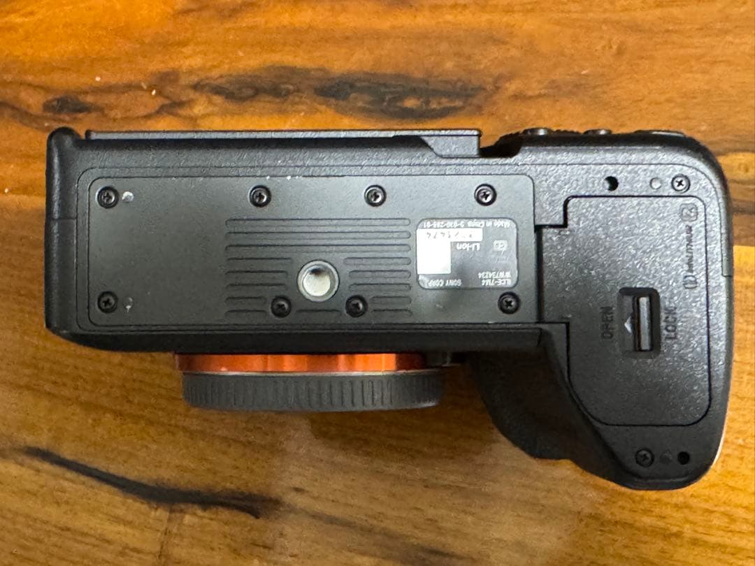 【値下】SONY α7Ⅳ ミラーレスカメラ 本体