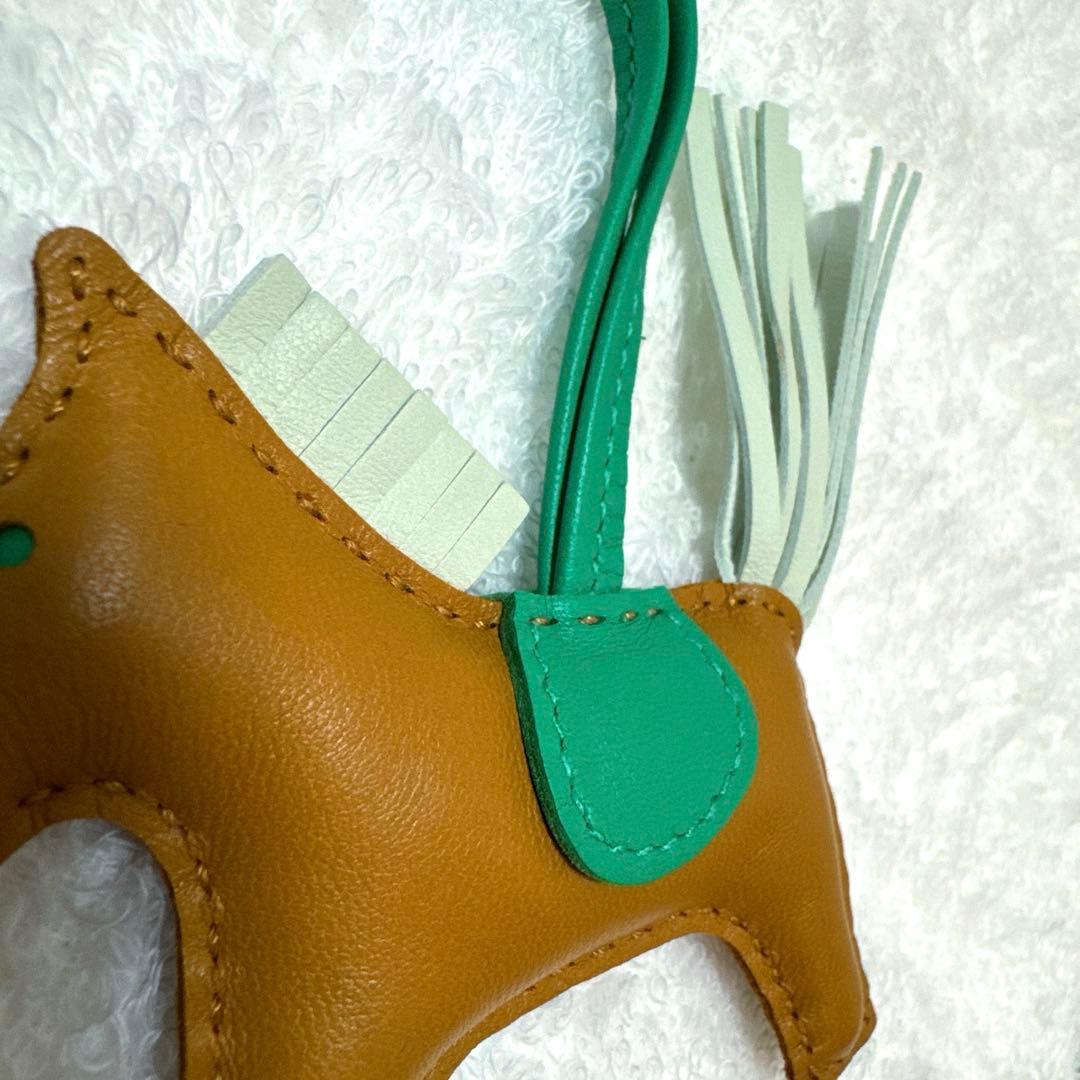 エルメス ロデオ PM チャーム