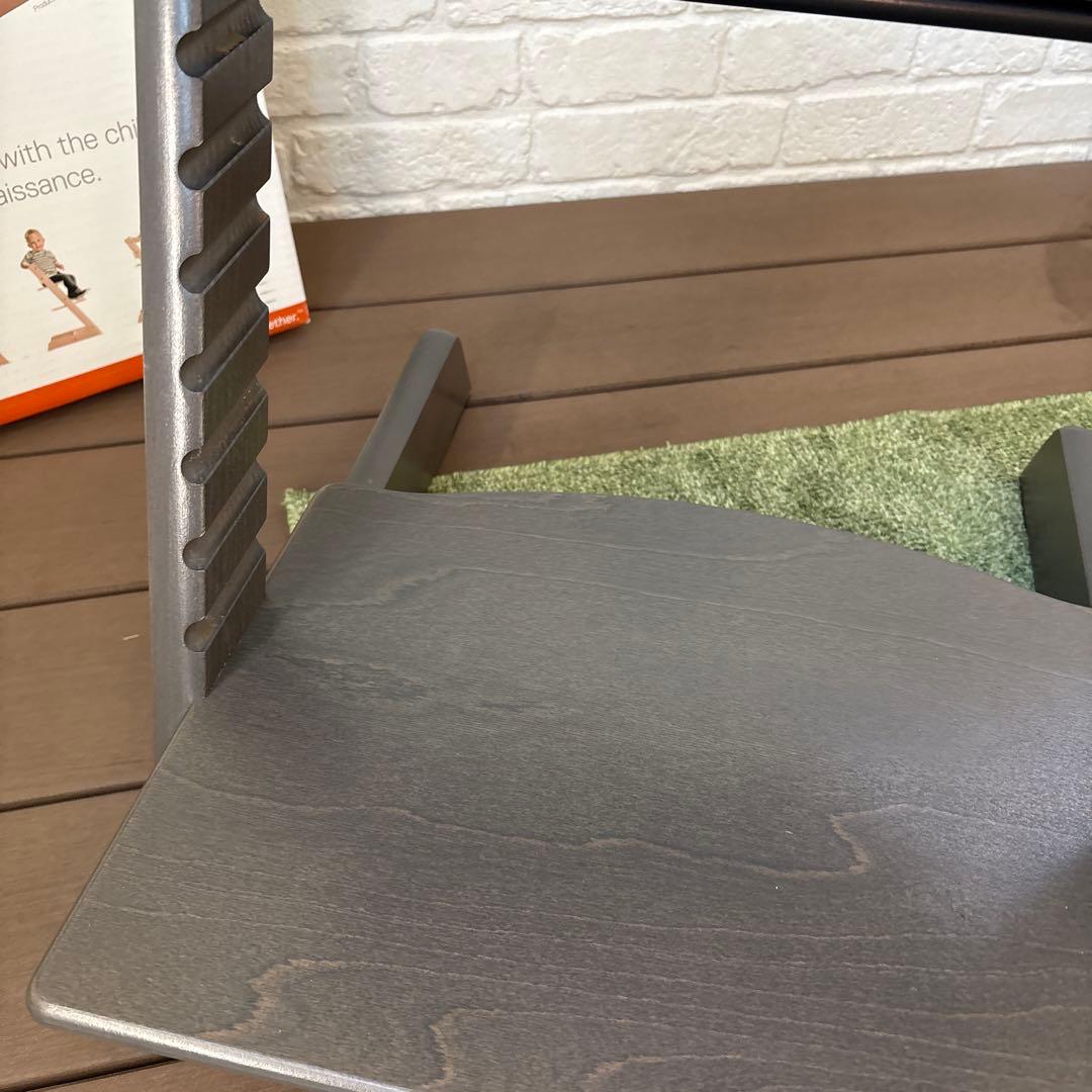 【美品✨】 STOKKE トリップトラップ シリアルナンバー5 ヘイジーグレー