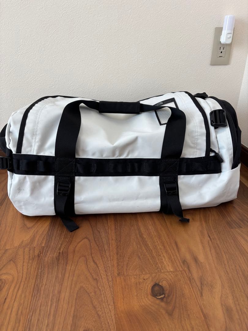 ノースフェイス　ダッフルバッグ　M