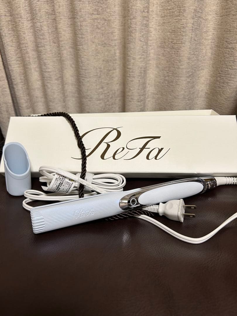 リファRefa ヘアアイロンストレートプロ2024年RE-AT-02A[正規品］