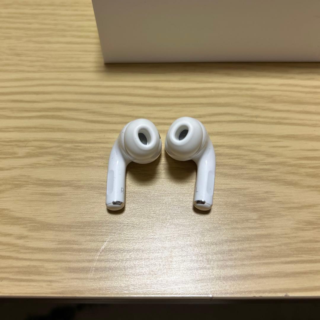 AirPods Pro (第2世代) 本体 ホワイト(右耳故障あり)