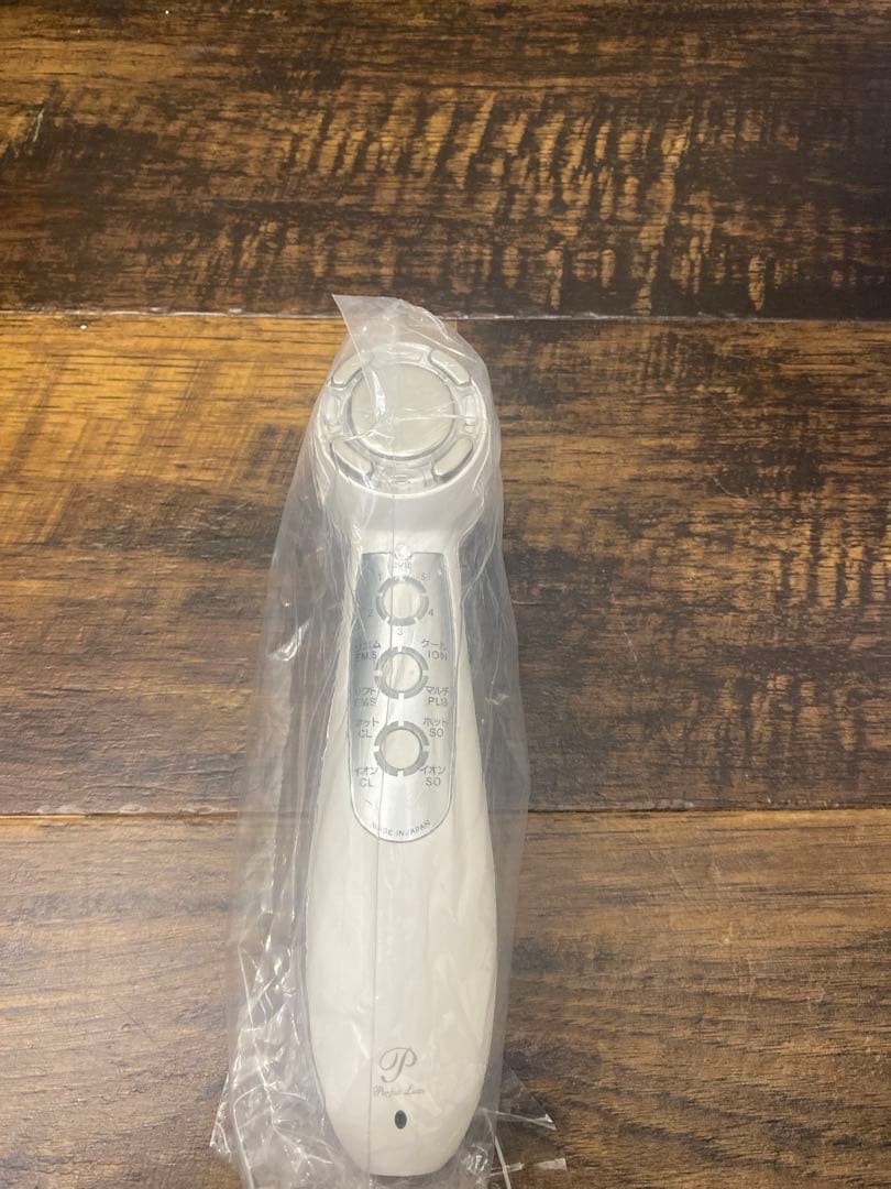 美顔器 EMS 冷温ケア Parfait Luxe SPL-W01C 新品同様