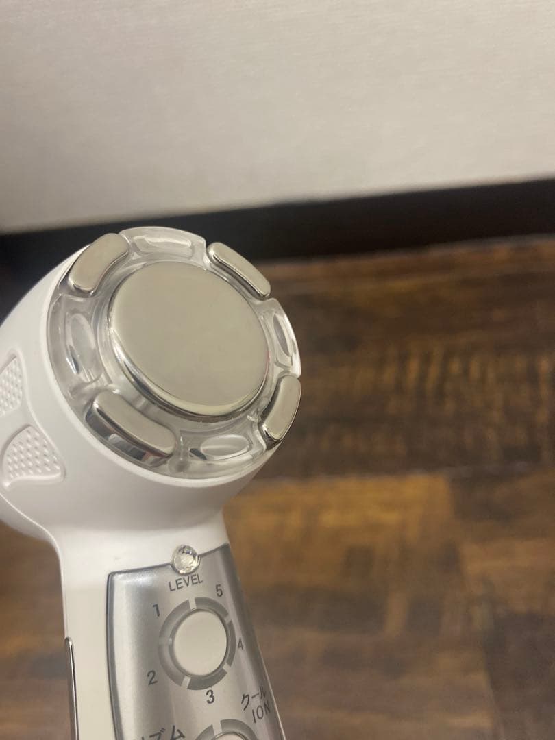 美顔器 EMS 冷温ケア Parfait Luxe SPL-W01C 新品同様