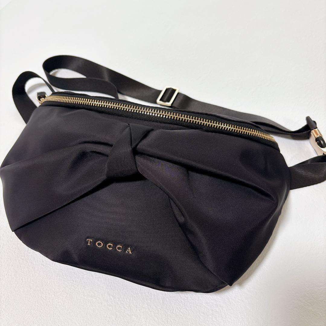 美品✨TOCCA トッカ リボン ボディバッグ ウエストポーチ ブラック 撥水
