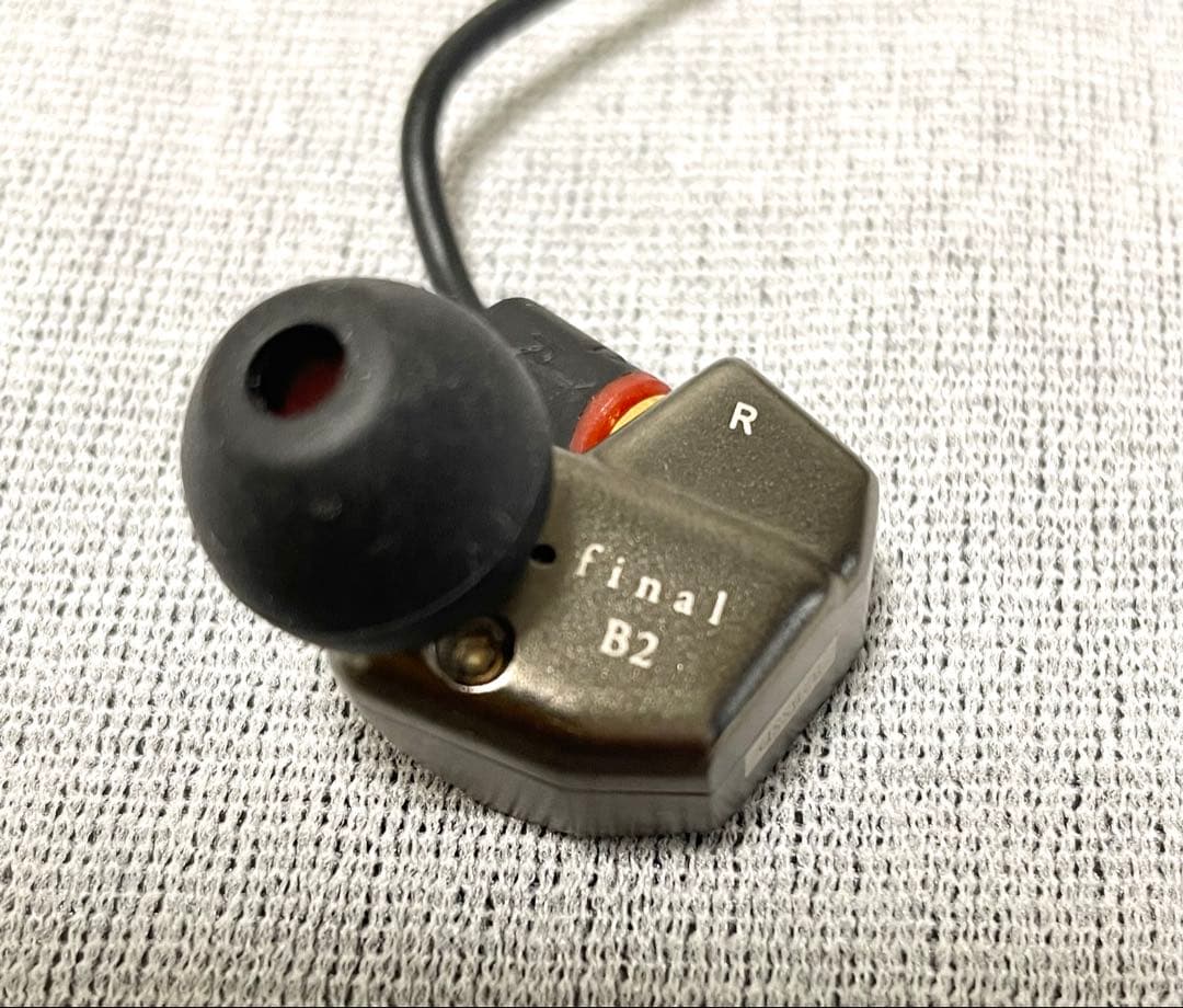 final B2 1BAイヤホン 美品