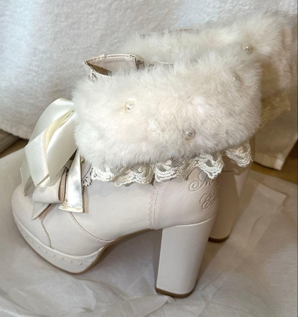 LIZLISA ショートブーツ 白 ホワイト M