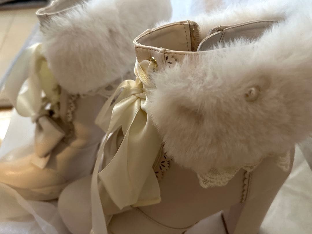 LIZLISA ショートブーツ 白 ホワイト M