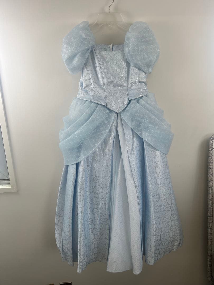 ビビディバビディブティック　シンデレラ　プレミアムドレス　130 used 難有