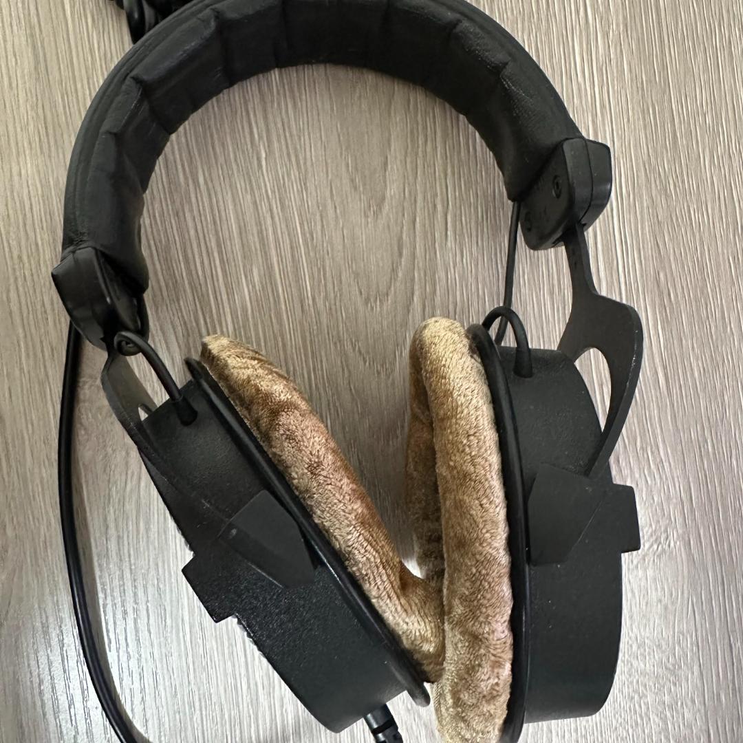 Beyerdynamic DT 990 PRO 250Ω 有線ヘッドホン