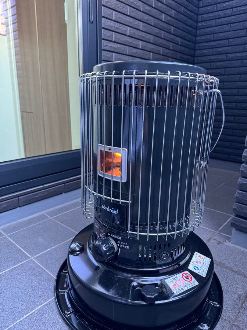 TOYOTOMI ストーブ　KS-67H ブラック　ANOBAケース付き