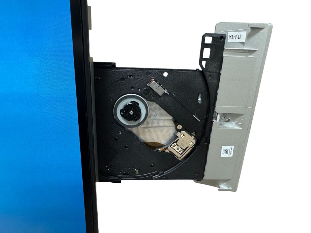 Lenovoデスクトップ一体型✨第7世代❗️corei5❗️SSD搭載✨メモリ8GB