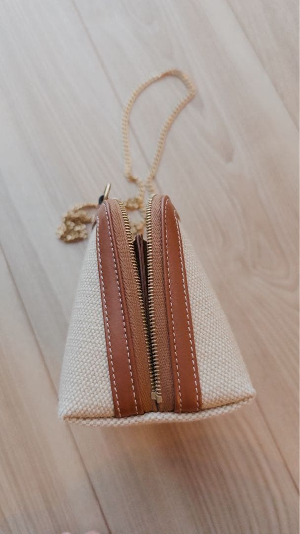 Celine チェーン付きクラッチ キュイル トリオンフ