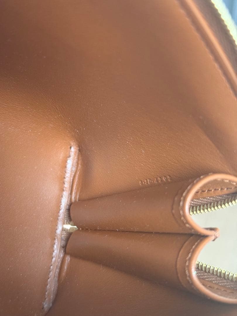 Celine チェーン付きクラッチ キュイル トリオンフ