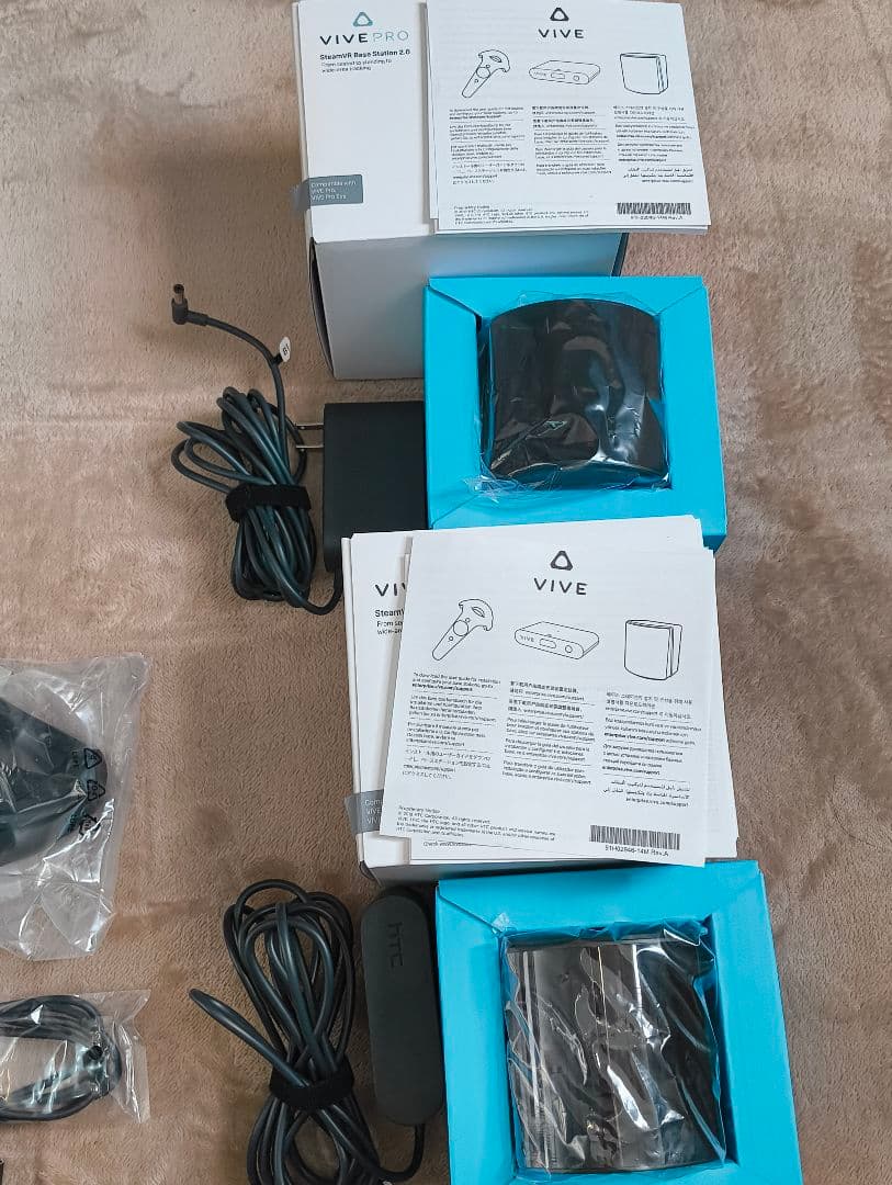 HTC Vive Tracker + Base Station + アクセサリー