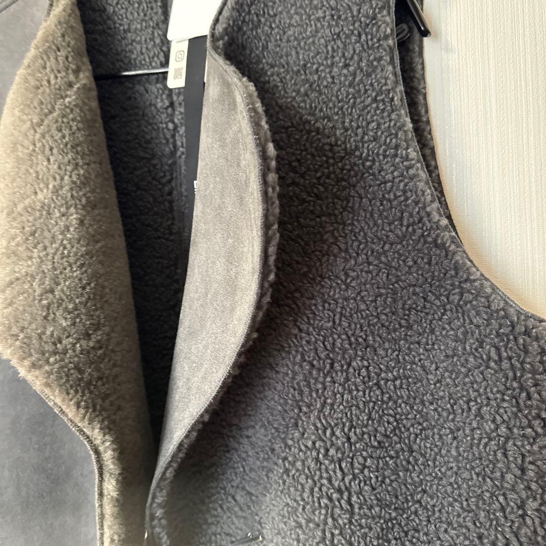 Elmee Law グレー バイカラーボアベスト