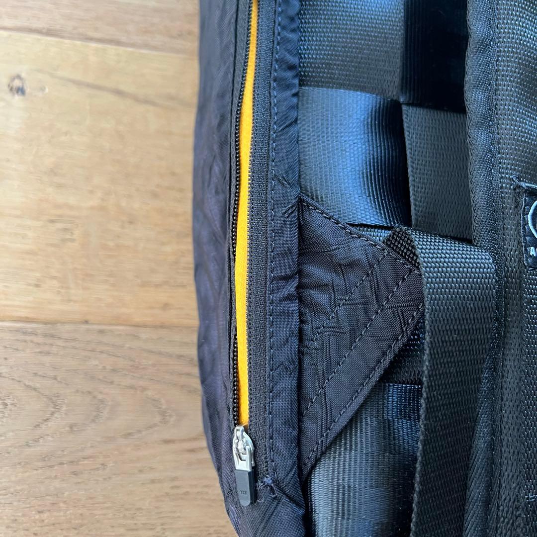 バッグ AIRPAQ Backpack Black