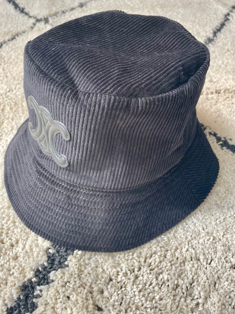 CELINEコーデュロイバケットハット