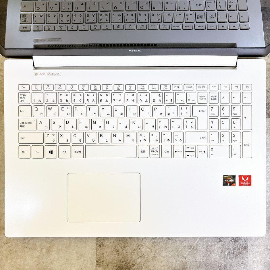 美品❣高性能Ryzen7✨SSD搭載で快適✨薄型 カメラ付き Windows11