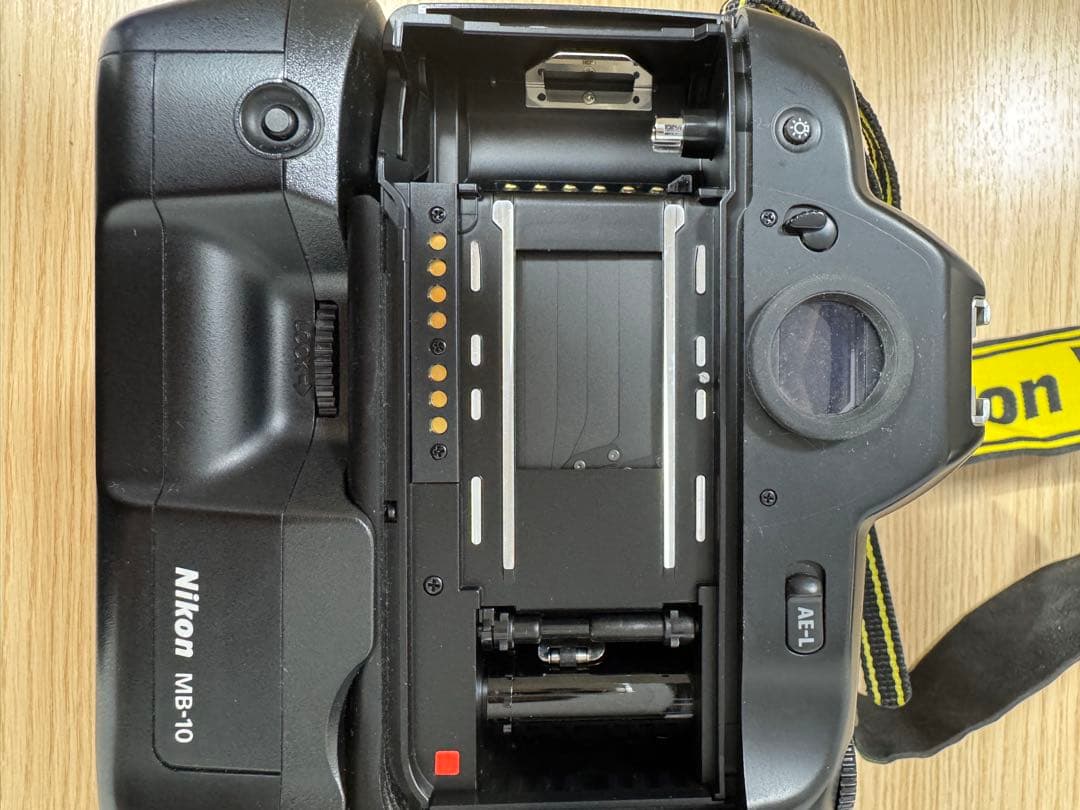 Nikon F90X 一眼レフカメラ Tamronレンズ