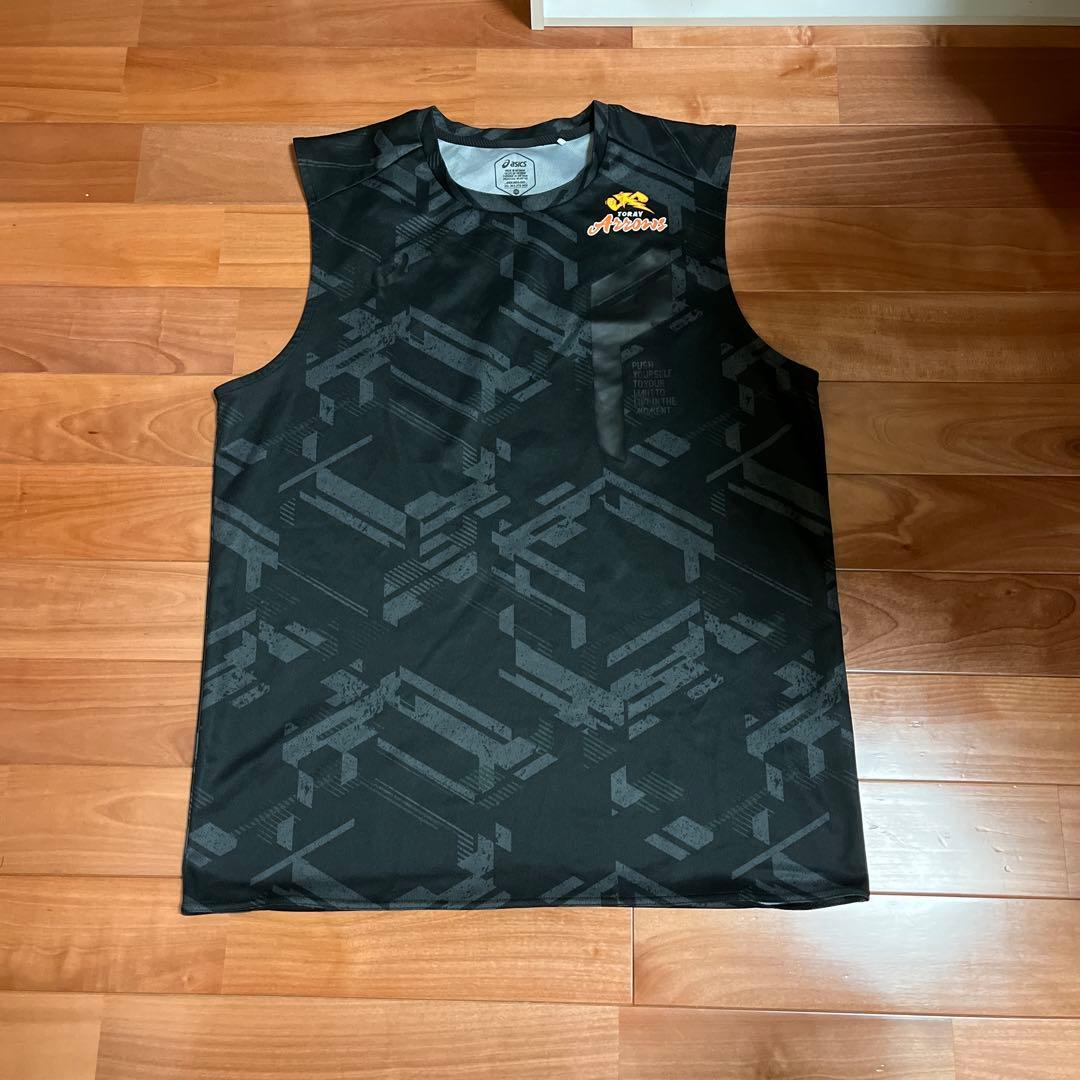 バレーボール　TORAY ノースリーブシャツ