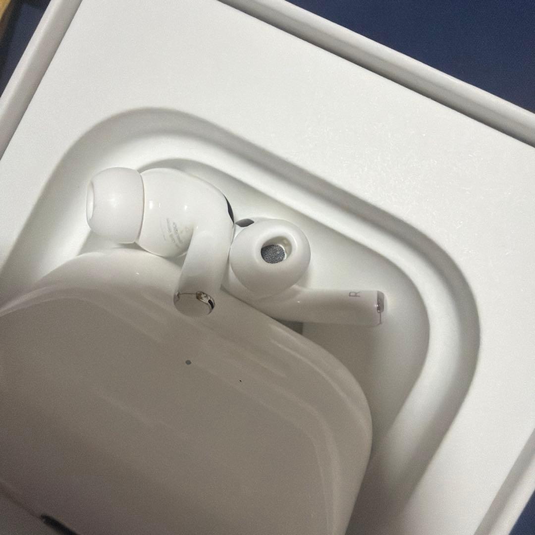 AirPods Pro (第2世代) MagSafe充電ケース付き
